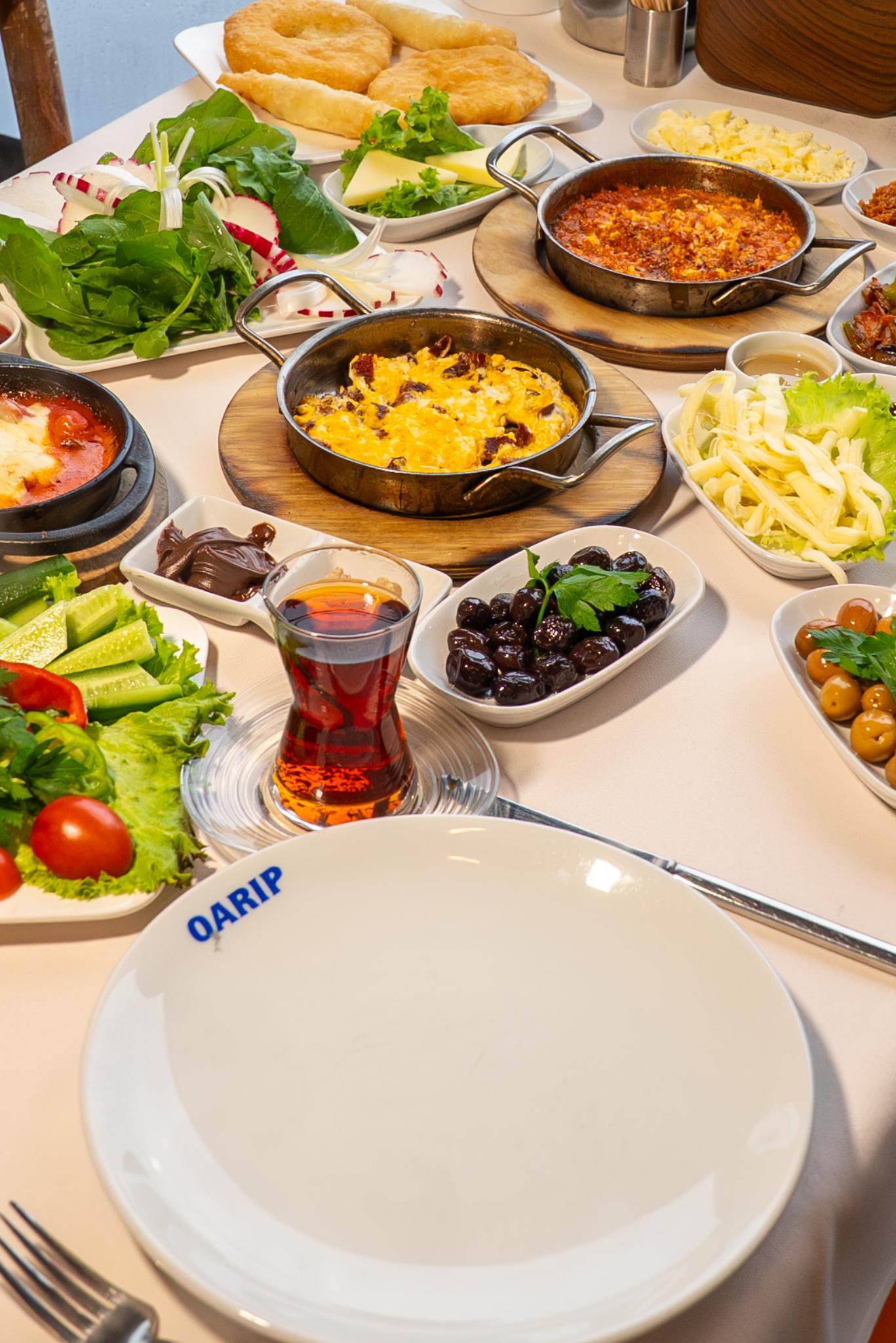 Detailed description of first image